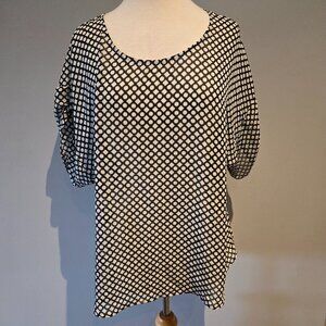 Gently Used Gap Women’s Geometric Print Blouse | Size XL | Black & White